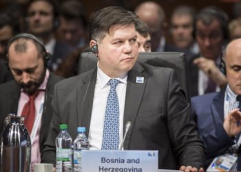 Hrvatima se ne može oduzeti dvojno državljanstvo, o tome postoji sporazum