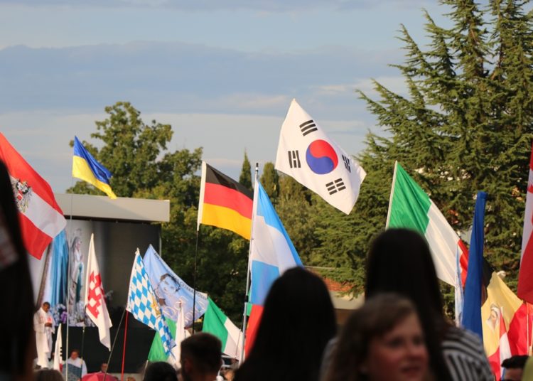FOTO: Treći dan Mladifesta u Međugorju