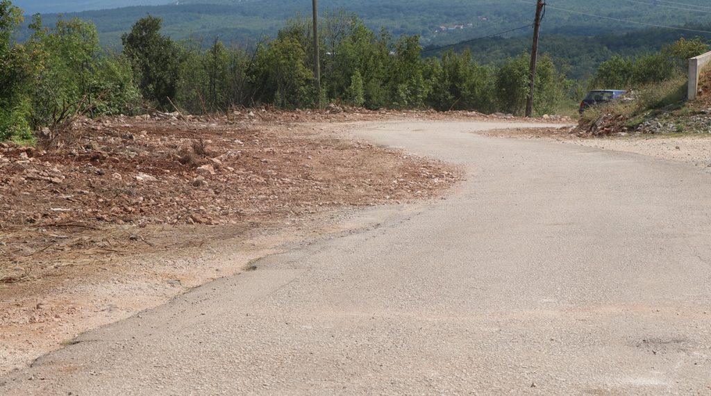 Široki Brijeg: Radovi u MZ Ljubotići