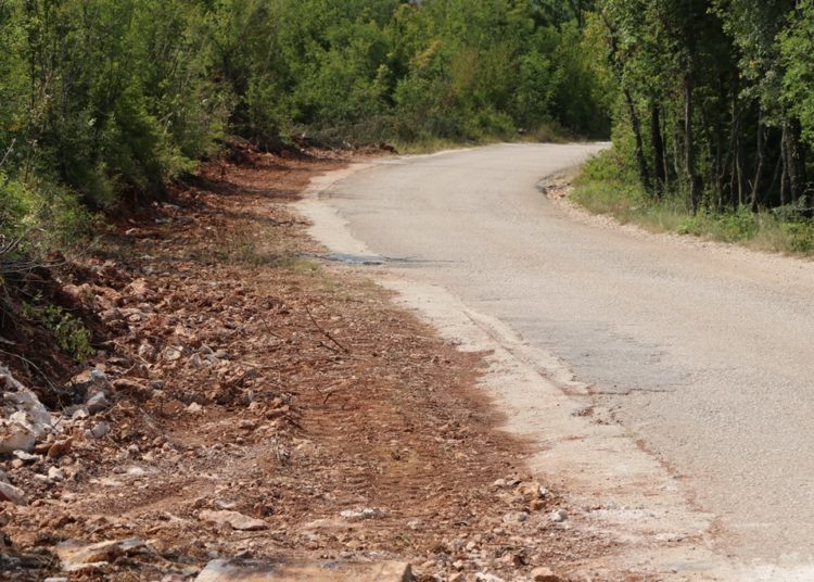 Široki Brijeg: Radovi u MZ Ljubotići