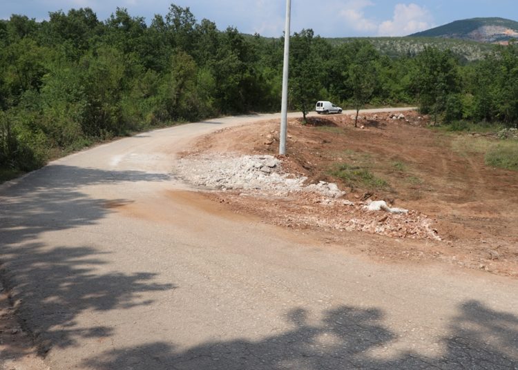 Široki Brijeg: Radovi u MZ Ljubotići