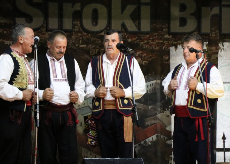 Održana večer folklora i kulturne baštine „Brijeg Široki slavno ti je ime“