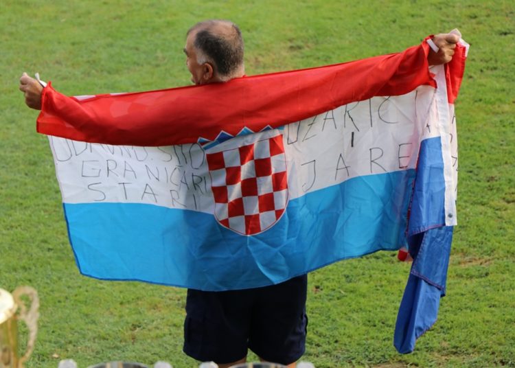 Jare slavile protiv Desne Obale u odličnom finalu na Pecari