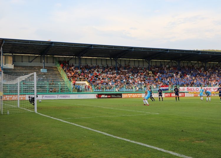 Jare slavile protiv Desne Obale u odličnom finalu na Pecari