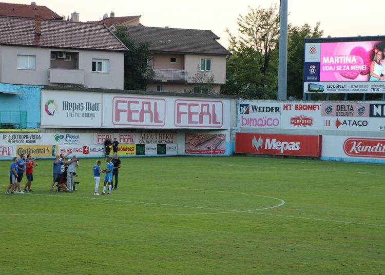Jare slavile protiv Desne Obale u odličnom finalu na Pecari