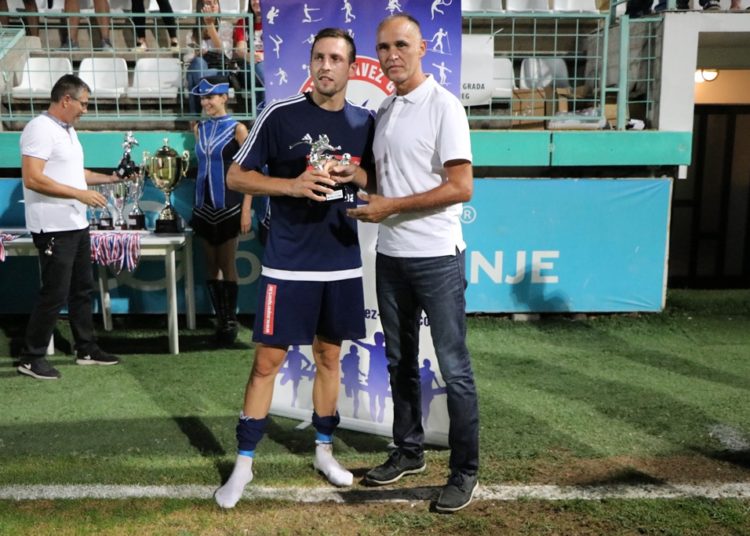 Jare slavile protiv Desne Obale u odličnom finalu na Pecari