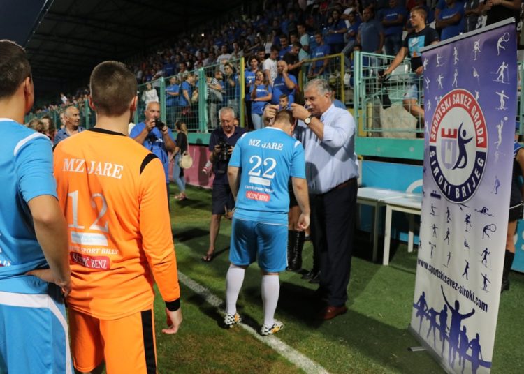 Jare slavile protiv Desne Obale u odličnom finalu na Pecari