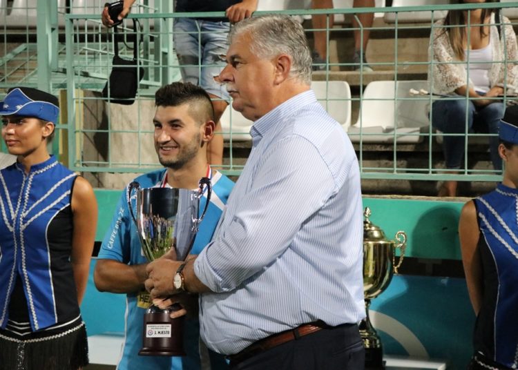 Jare slavile protiv Desne Obale u odličnom finalu na Pecari