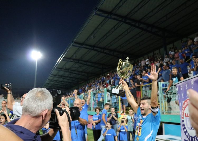 Jare slavile protiv Desne Obale u odličnom finalu na Pecari