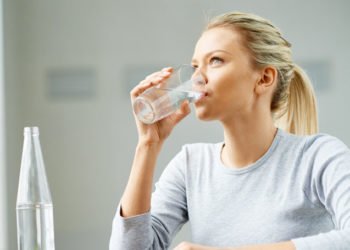 Pijte 3 litre vode jer dehidracija ‘podiže’ šećer