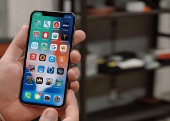 Problemi s proizvodnjom zaslona i velika kašnjenja novih iPhone uređaja?!