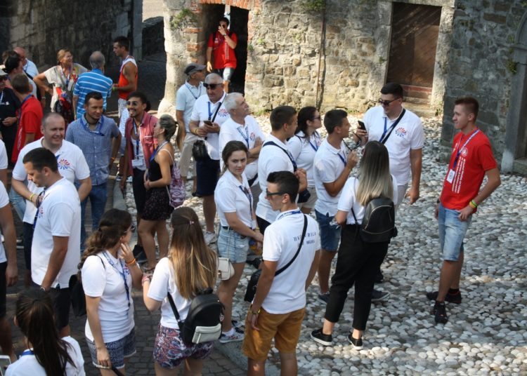 Nastup HKD Vrila na Smotri u Italiji