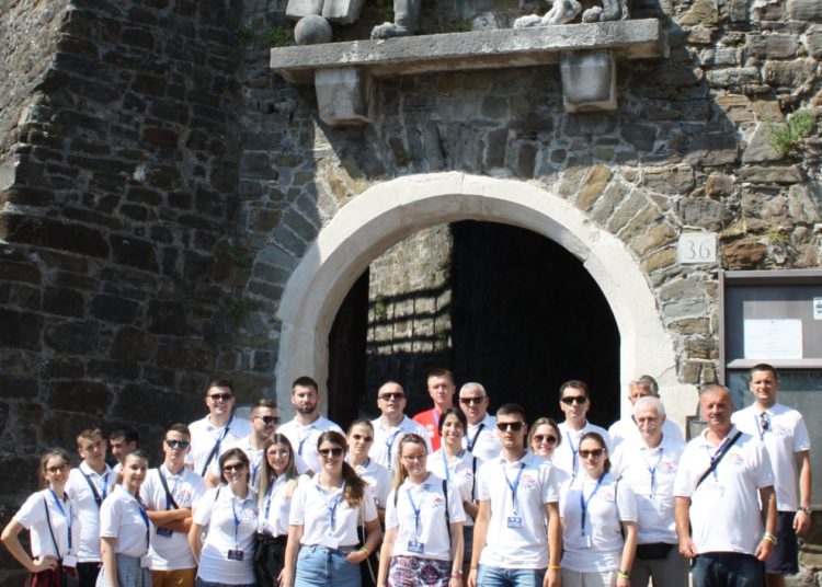 Nastup HKD Vrila na Smotri u Italiji
