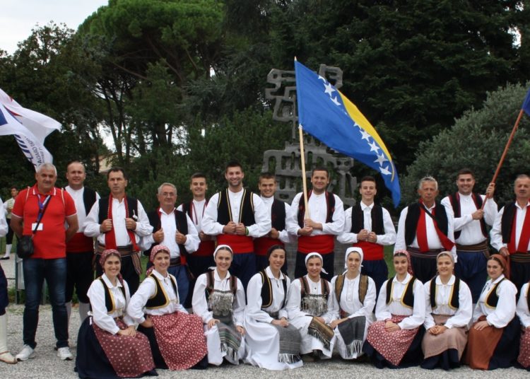 Nastup HKD Vrila na Smotri u Italiji