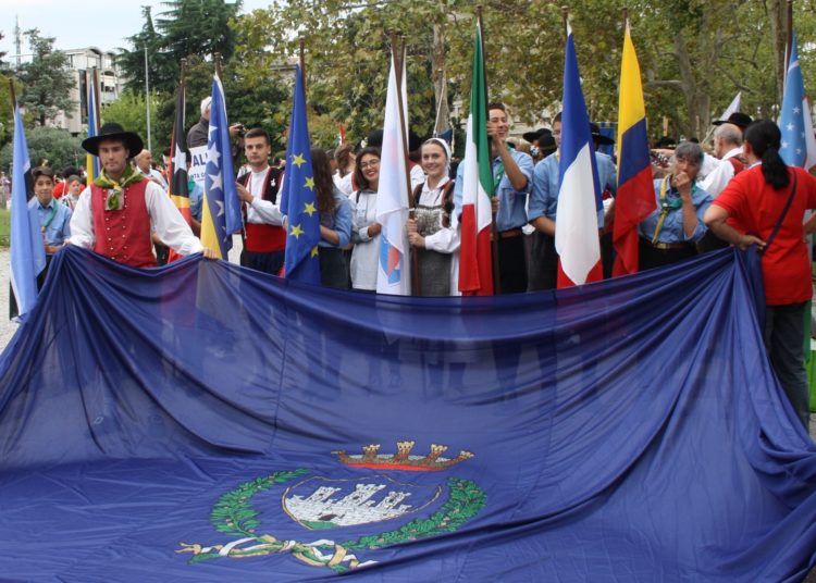 Nastup HKD Vrila na Smotri u Italiji