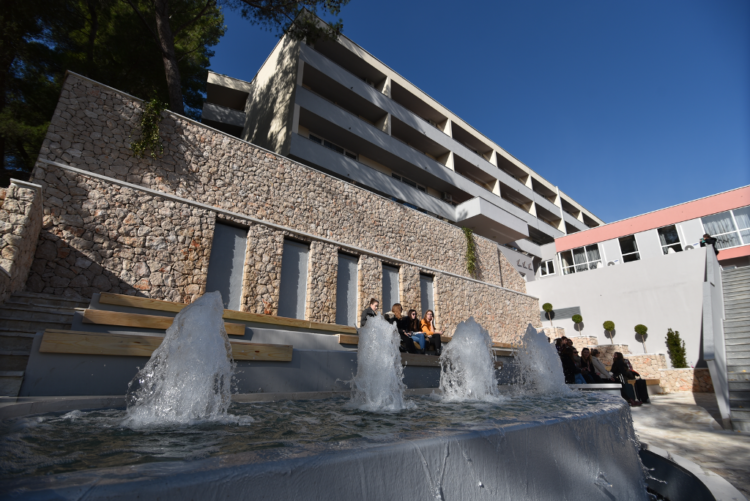 Mostar: Studentski centar raspisao natječaj za prijem brucoša