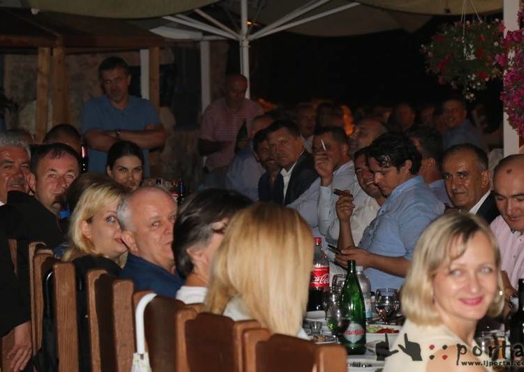 FOTO: Uz slapove Koćuše održana druga večer Ljubušaka
