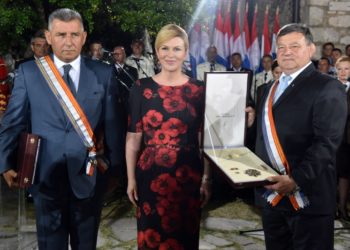 U Kninu odlikovani Gotovina i Markač