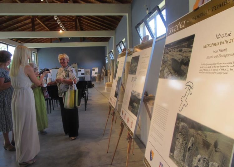 U Ljubuškom otvorena izložba posvećena stećcima