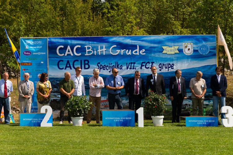Više od 350 pasa i 100 pasmina na izložbi u Grudama