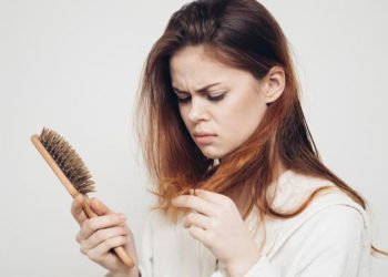 Sve što niste znali o opadanju kose