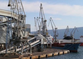 Havarija u luci Ploče Tanker pun nafte udario u dok, otežana distribucija nafte i u BiH