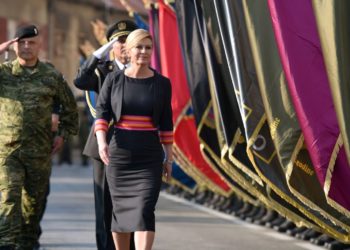 Grabar-Kitarović: Vrijednosti domoljubnog zajedništva moraju se prenositi naraštajima