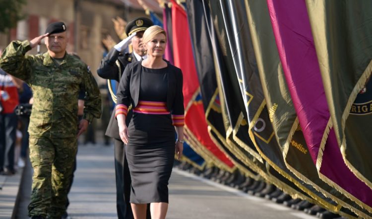 Grabar-Kitarović: Vrijednosti domoljubnog zajedništva moraju se prenositi naraštajima