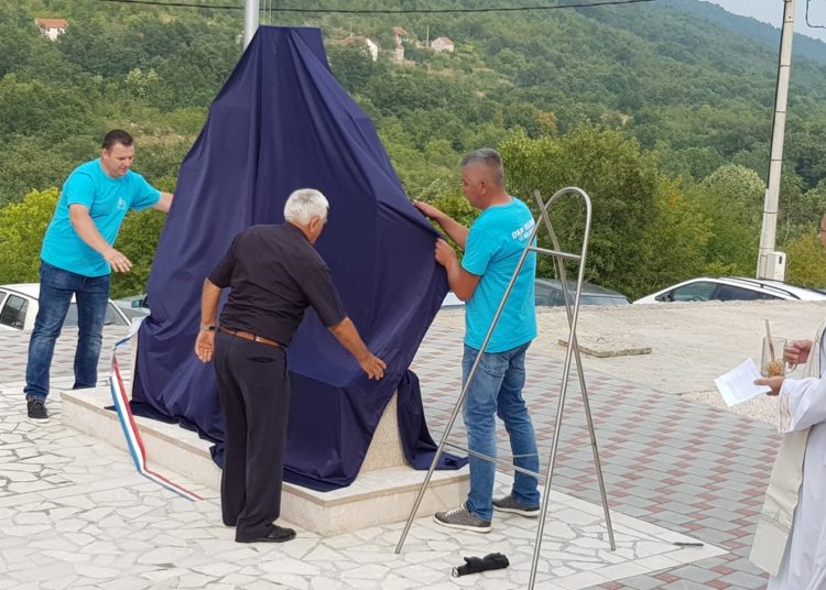 Široki Brijeg: Na Rujnu svečano otkriven spomenik