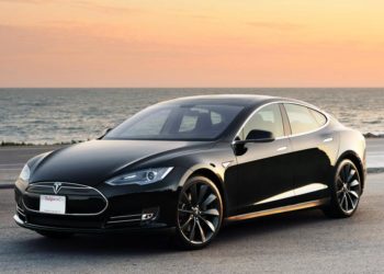 Tesla gradi tvornicu u Šangaju, zapošljavaju nove radnike
