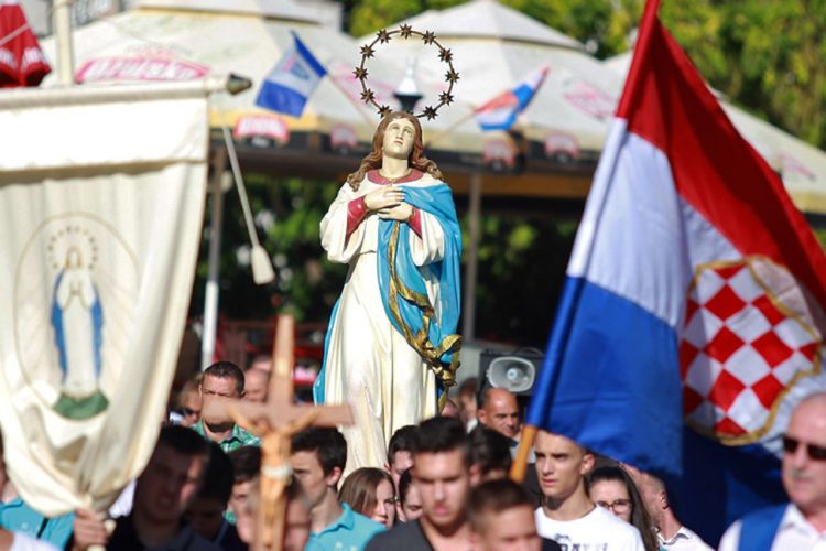 Hrvata za Gospojinu više nego na popisu pučanstva
