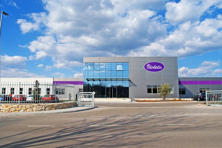 Violeta ruši rekorde!