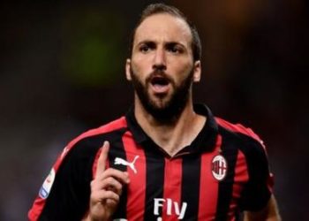 Srna i Bradarić zaustavili Milan: Higuain Rossonerima spasio bod na Sardiniji