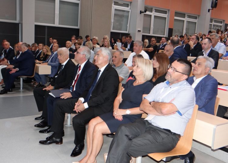 Čović otvorio konferenciju – Razvoj zdravstva u Federaciji BiH