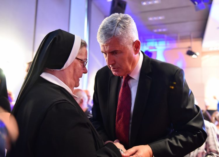 Čović na predizbornom skupu u Sarajevu: Ovo je i naš grad, BiH je i naša domovina