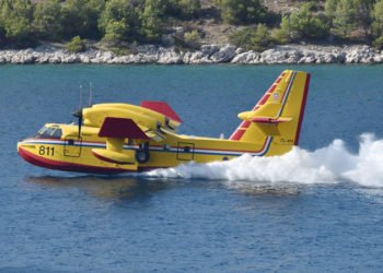 Dva kanadera gase požar između Neuma i Metkovića