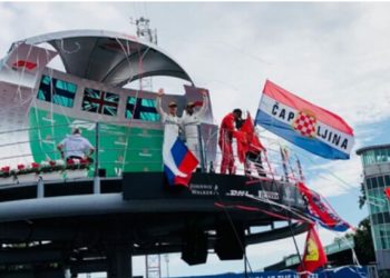 Zastava Herceg-Bosne na utrci Formule 1 u Monzi