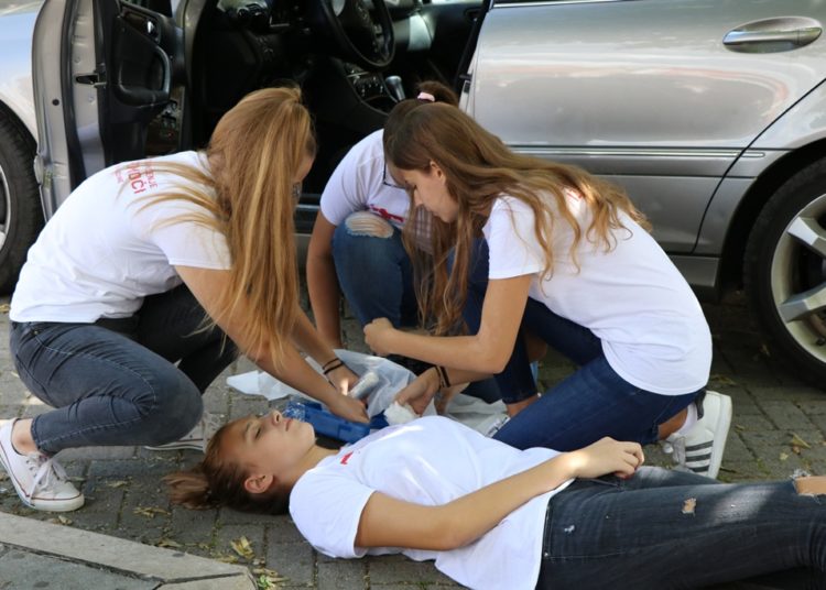 Održana pokazna vježba pružanja prve pomoći u središtu Širokog Brijega