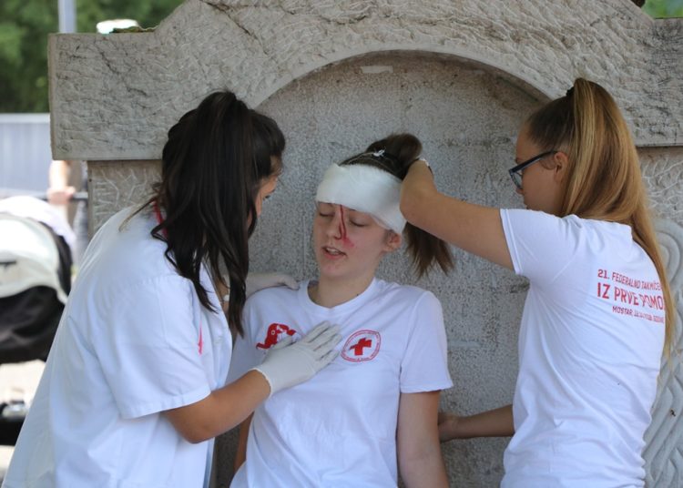 Održana pokazna vježba pružanja prve pomoći u središtu Širokog Brijega