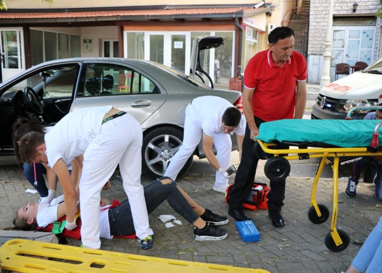 Održana pokazna vježba pružanja prve pomoći u središtu Širokog Brijega