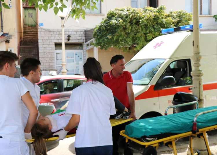 Održana pokazna vježba pružanja prve pomoći u središtu Širokog Brijega