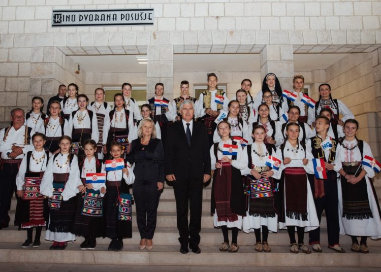 Dvorana u Posušju pretijesna za skup HDZ BiH