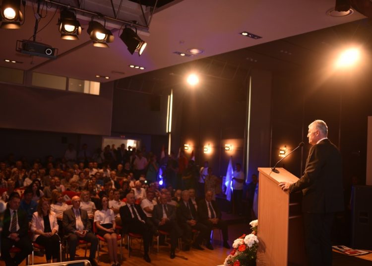 Čović na predizbornom skupu u Sarajevu: Ovo je i naš grad, BiH je i naša domovina