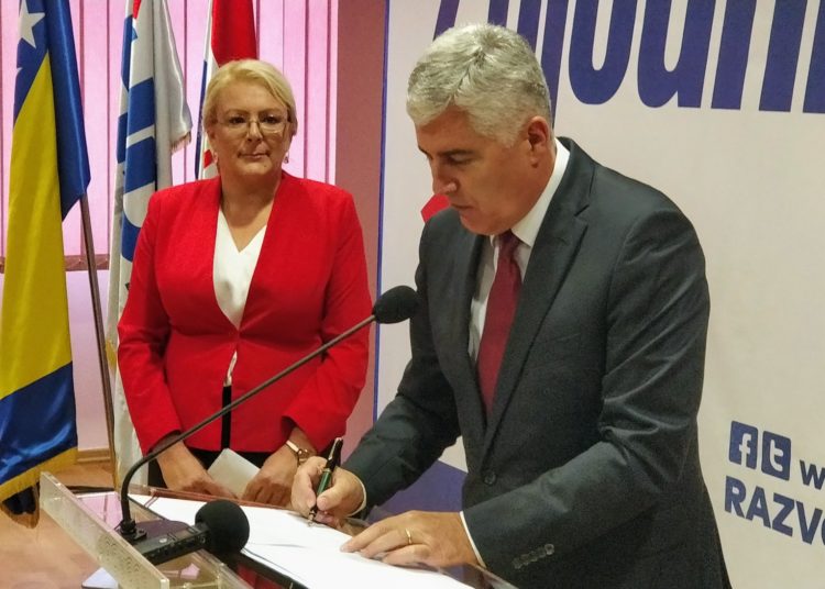 HDZ BiH predstavio program “Razvoj i o(p)stanak”