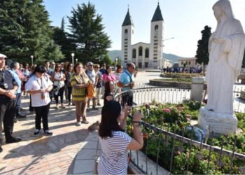 Turisti, kojih je sve više, Mostar i Međugorje ne zaobiđu nikada