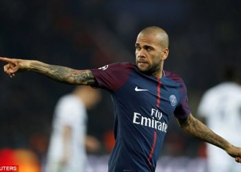 Alves: Objasnio sam Neymaru da mora promijeniti ponašanje