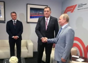 Putin sa značkom zastave RS-a poželio Dodiku uspjeh na izborima u BiH