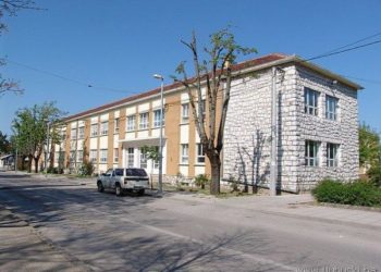 Ljubuški: Pametne interaktivne ploče zamijenile spužvu i kredu