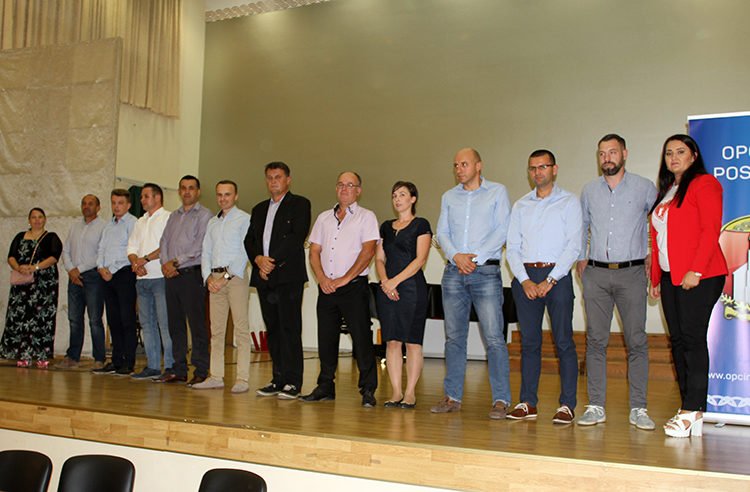 HRS pred nekolicinom građana Posušja predstavio kandidate