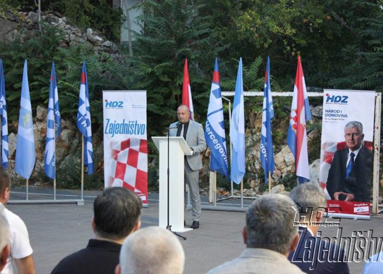 Ljubuški: Održan veliki skup HDZ BiH u Studencima